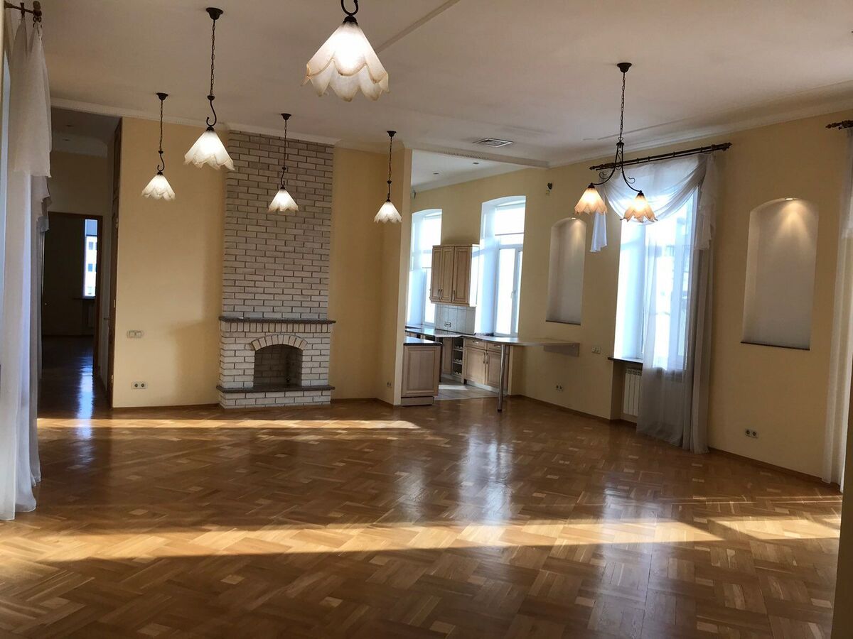 Продається квартира Київ, Печерський, Рогнединская ул., 1/13 фото 1 Продається квартира Київ, Печерський, Рогнединская ул., 1/13 фото 1