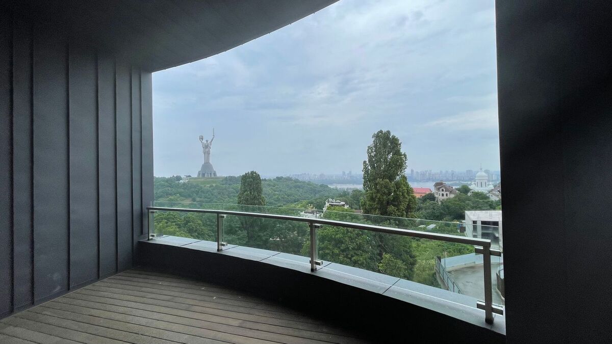 Продається квартира Київ, Печерський, Мичурина пер., 28 фото 1 Продається квартира Київ, Печерський, Мичурина пер., 28 фото 1