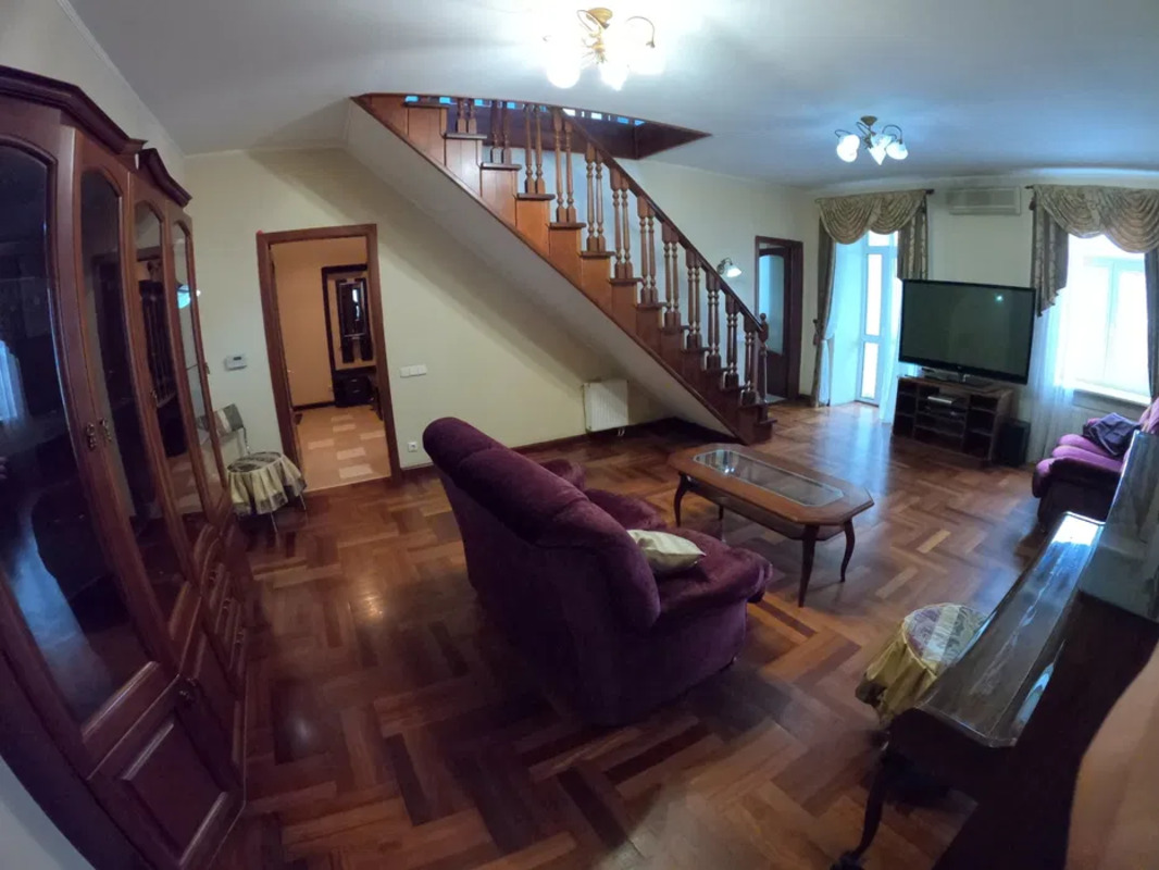 продажа по супер цене 5-комнатной квартиры Лютеранская !!!! фото 1 продажа по супер цене 5-комнатной квартиры Лютеранская !!!! фото 1