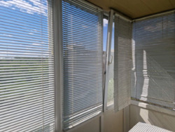 Продаж просторої 2к квартири вул. Соборна (50 років Жовтня ) фото 9 Продаж просторої 2к квартири вул. Соборна (50 років Жовтня ) фото 9