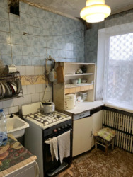 Продам 3-кімнатну квартиру у спальному районі,р-н Комарова фото 2 Продам 3-кімнатну квартиру у спальному районі,р-н Комарова фото 2