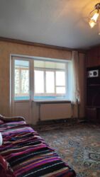 Продається 3-кімнатна квартира по вул. Кропивницького фото 1 Продається 3-кімнатна квартира по вул. Кропивницького фото 1