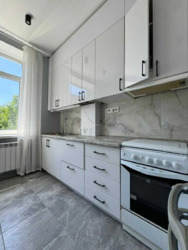 Продається 4х кімнатна квартира ( сталінка) в Центрі. фото 2 Продається 4х кімнатна квартира ( сталінка) в Центрі. фото 2