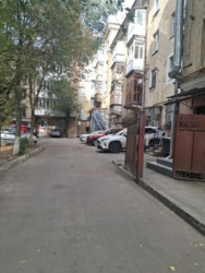 Продаеться квартира в самому центрі 2-км. фото 2 Продаеться квартира в самому центрі 2-км. фото 2