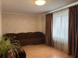 Продаж 2 кімнатної квартири на 101 мікрорайоні.. фото 2 Продаж 2 кімнатної квартири на 101 мікрорайоні.. фото 2