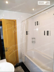 Продам двокімнатну квартиру в центрі фото 2 Продам двокімнатну квартиру в центрі фото 2