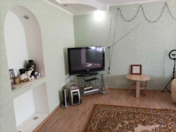 Світла 3-кімнатна квартира з євроремонтом на вул. Михайлівська! фото 2 Світла 3-кімнатна квартира з євроремонтом на вул. Михайлівська! фото 2