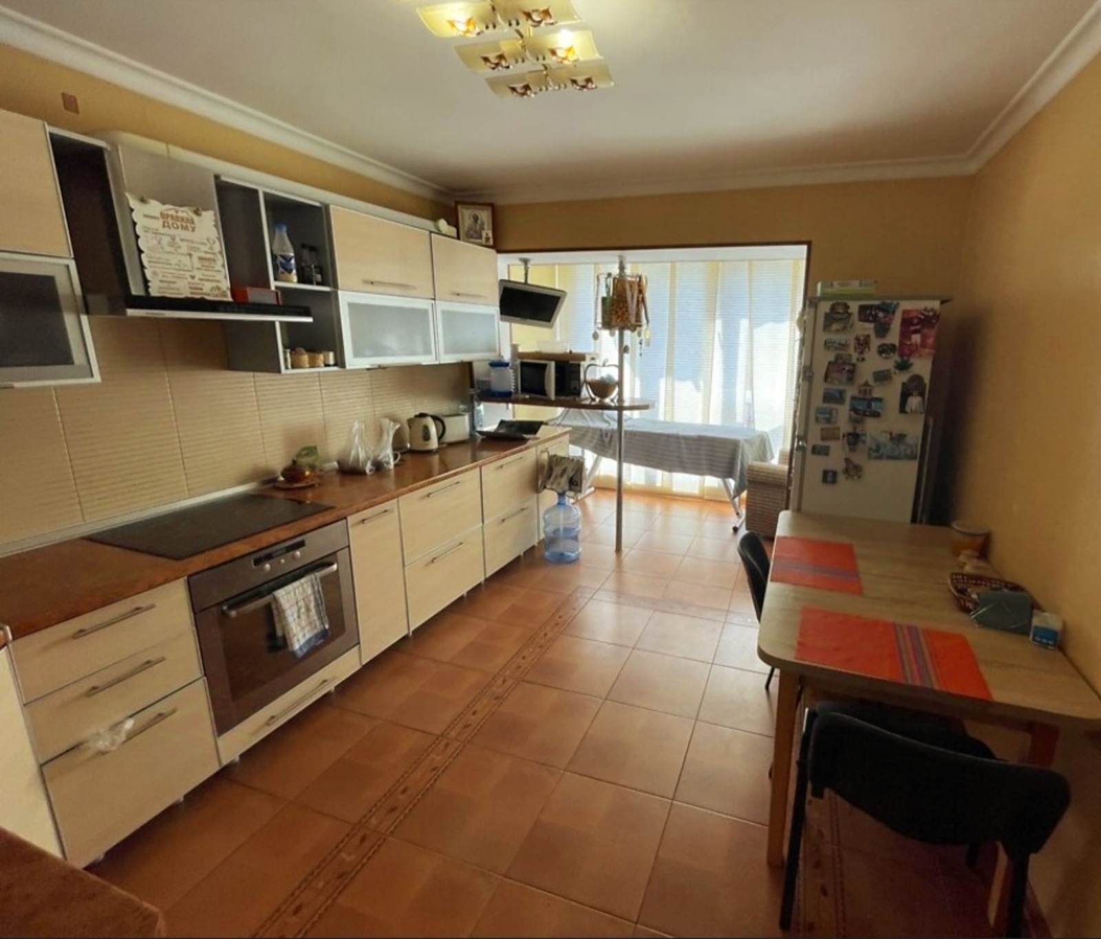 Чудова квартира в спальному районі фото 1 Чудова квартира в спальному районі фото 1