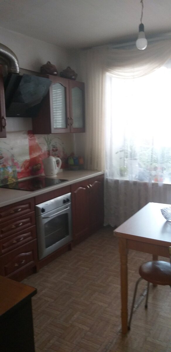 Продам трехкомнатную в районе Снежной Королевы фото 1 Продам трехкомнатную в районе Снежной Королевы фото 1