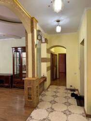 У продажу трикімнатна квартира біля моря фото 11 У продажу трикімнатна квартира біля моря фото 11