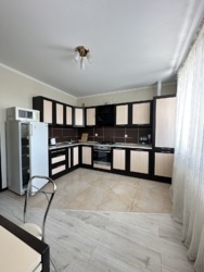 Продається двокімнатна квартира з ремонтом фото 1 Продається двокімнатна квартира з ремонтом фото 1