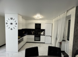 Трикімнатна квартира з видом на море. фото 1 Трикімнатна квартира з видом на море. фото 1