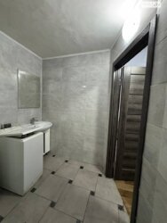 Продам 2-к квартиру на Вишеньці фото 14 Продам 2-к квартиру на Вишеньці фото 14