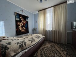 Продаю простору 2-к квартиру в Центрі фото 4 Продаю простору 2-к квартиру в Центрі фото 4