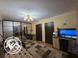 Продаю 3-к квартиру, четверта кімната в подарунок фото 1 Продаю 3-к квартиру, четверта кімната в подарунок фото 1