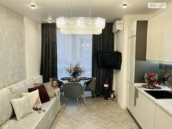 ������ 1-�� ������� �������� � ����� �� Central Park Vinnytsia ���� 1