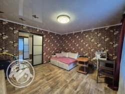 Продаю 2-кімнатну квартиру на Ближньому Замості фото 7 Продаю 2-кімнатну квартиру на Ближньому Замості фото 7