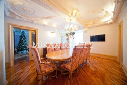 Продаж 4 кімнатної квартири 200м2 вул. Володимирська 49а Центр фото 3 Продаж 4 кімнатної квартири 200м2 вул. Володимирська 49а Центр фото 3