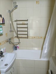 ���������� 90 �², ������������ �-�, 3 ������ � ��������� ���� 8