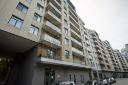         rystal Park  28