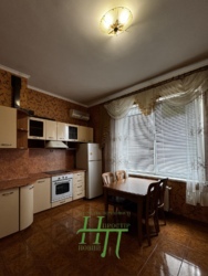 Продаж затишної 2-кімнатної квартири з ремонтом та меблями фото 4 Продаж затишної 2-кімнатної квартири з ремонтом та меблями фото 4