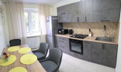 Двокімнатна квартира у центрі Приморського района фото 3 Двокімнатна квартира у центрі Приморського района фото 3