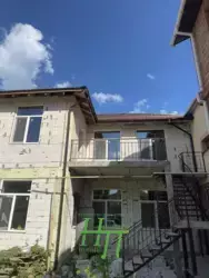 Продам 3-х квартиру в 2-х поверховому будинку фото 1 Продам 3-х квартиру в 2-х поверховому будинку фото 1