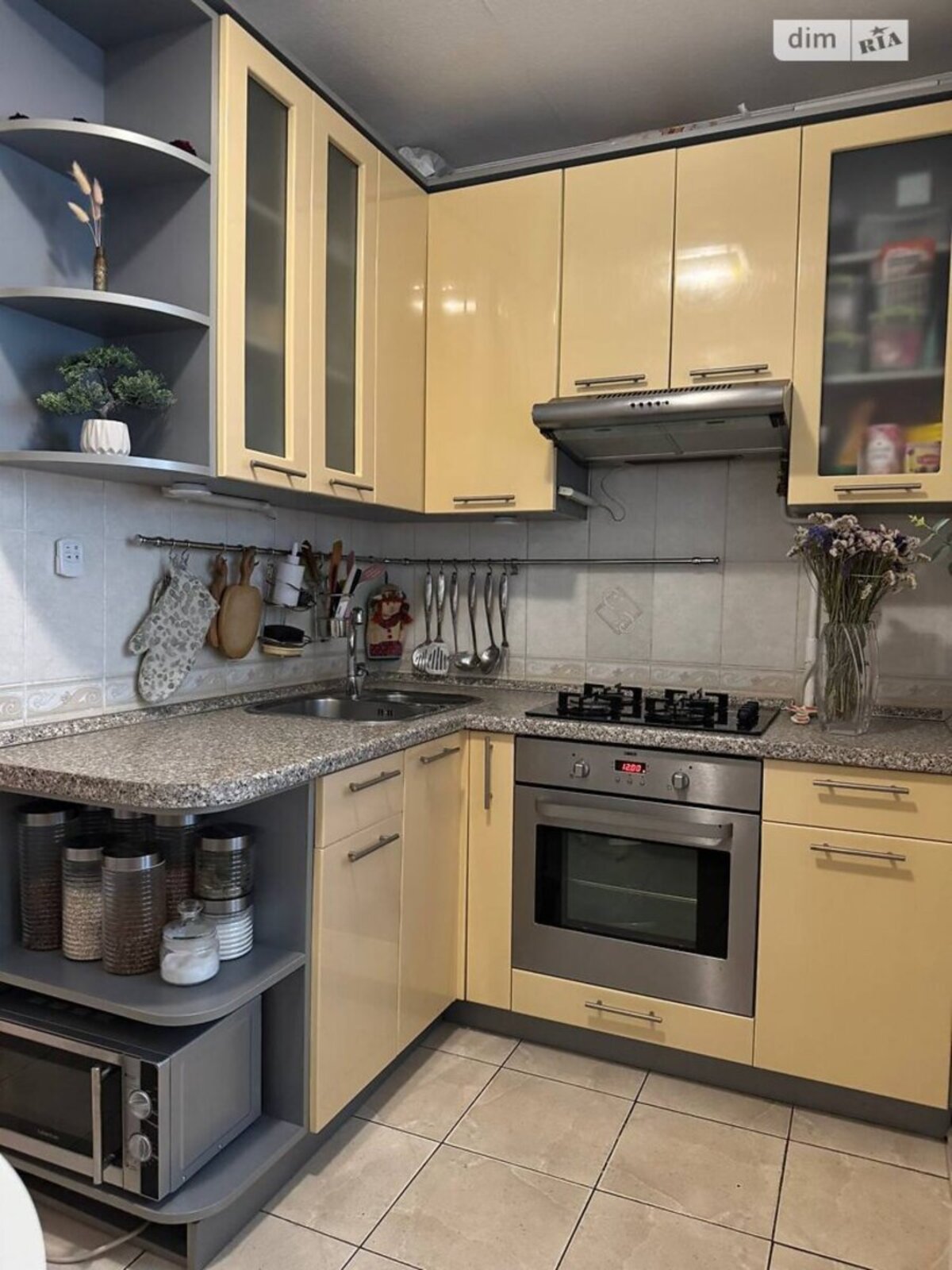 1к квартира, вул. Симиренка, метро Житомирська фото 1 1к квартира, вул. Симиренка, метро Житомирська фото 1