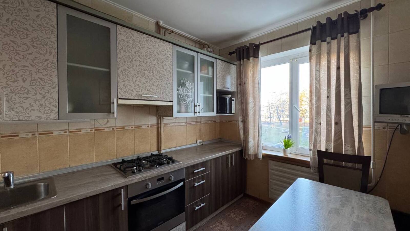 Продаж 3кімнатної квартири вул Всіхсвятська фото 1 Продаж 3кімнатної квартири вул Всіхсвятська фото 1