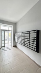 Продам велику 1к кв в центрі! Зданий будинок! Держ.програми! фото 3 Продам велику 1к кв в центрі! Зданий будинок! Держ.програми! фото 3