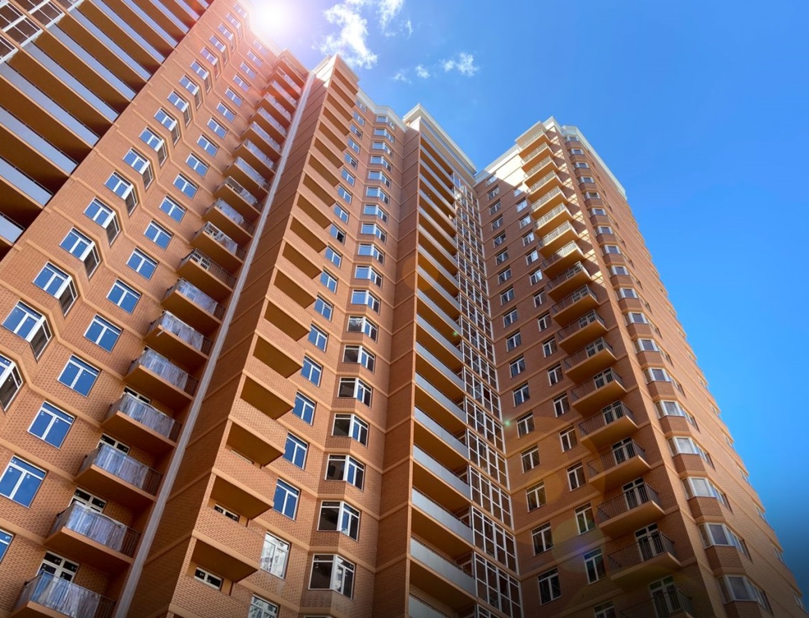 Продам просторную 3-х ком.кв. ул.Жаботинского/ЖК «Дмитриевский». фото 1 Продам просторную 3-х ком.кв. ул.Жаботинского/ЖК «Дмитриевский». фото 1