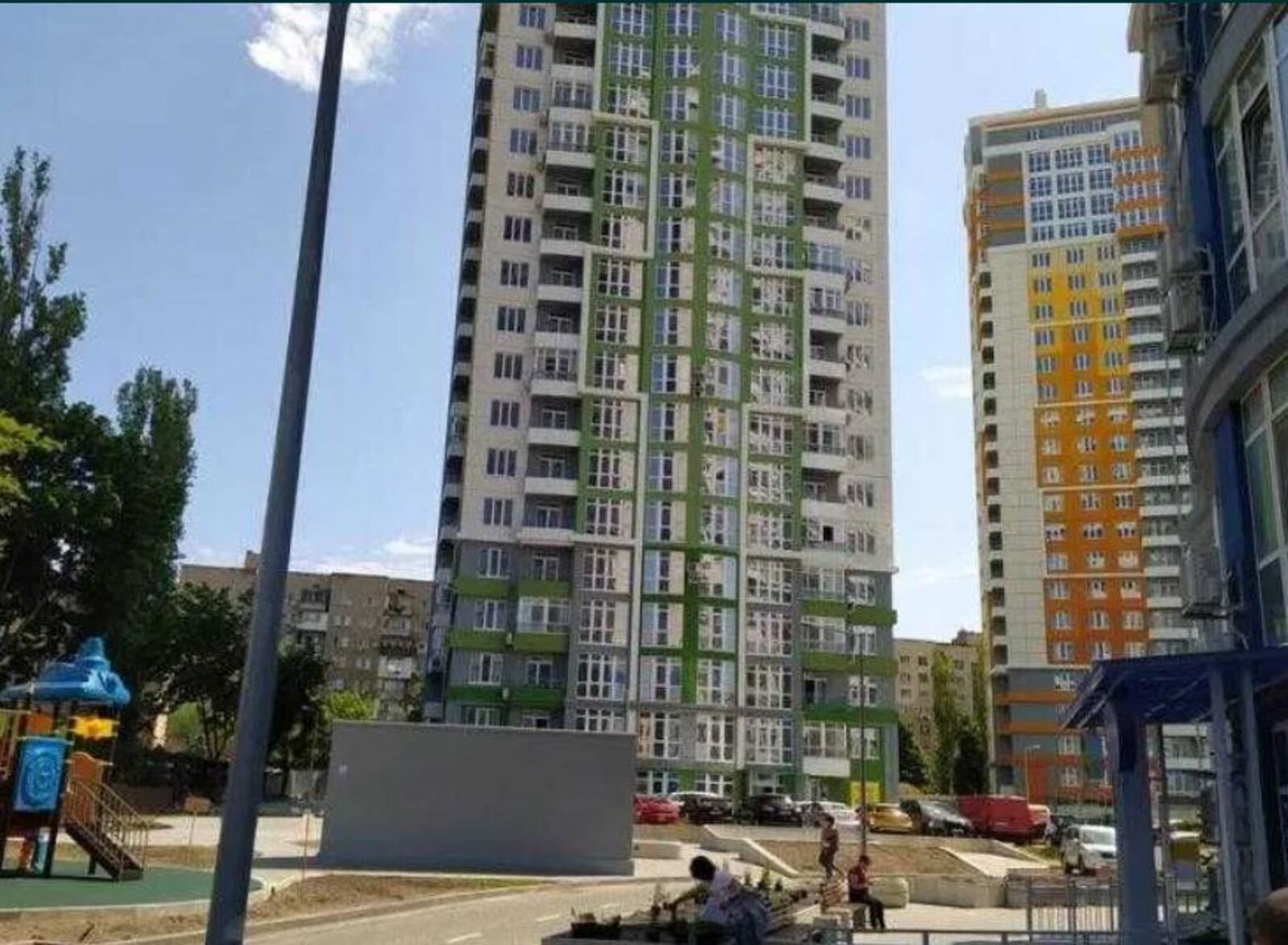 Продам просторную 3-х ком. кв. пр.Гагарина/ ЖК «Четыре сезона». фото 1 Продам просторную 3-х ком. кв. пр.Гагарина/ ЖК «Четыре сезона». фото 1