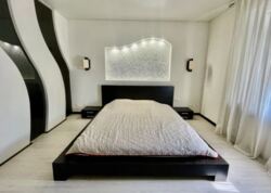    1-.. . ( . )      .  8