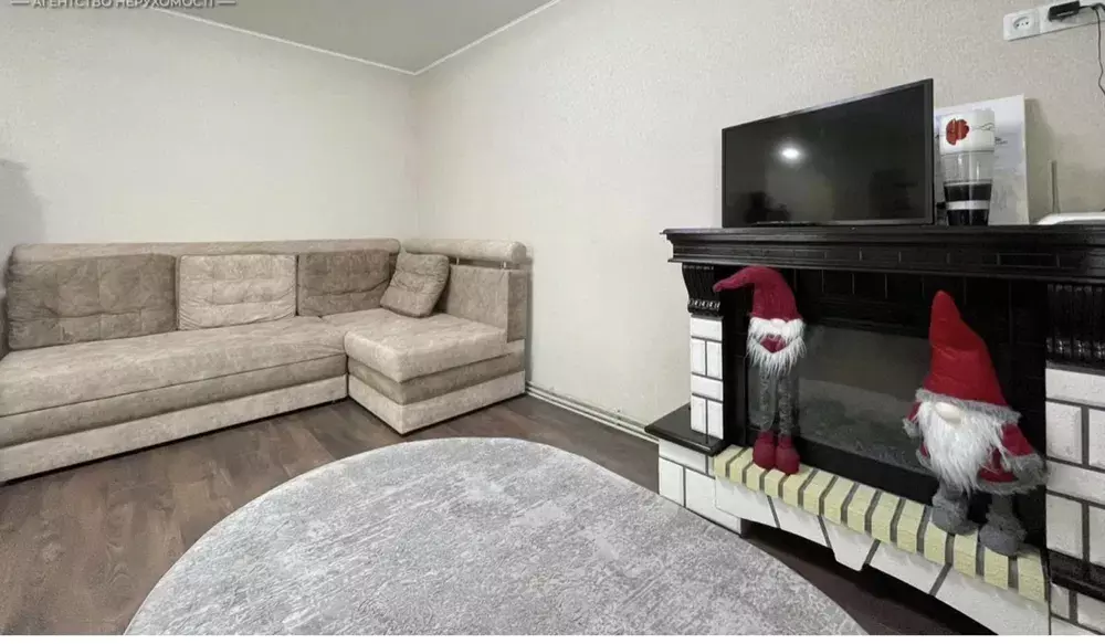 2-кімнатна з меблями фото 1 2-кімнатна з меблями фото 1