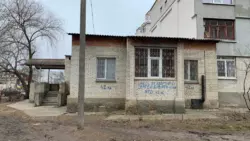 2-кімнатна в 12 мкр-н фото 1 2-кімнатна в 12 мкр-н фото 1