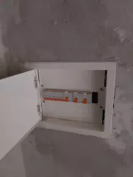 3 � ���� 8