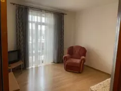 1� ��������, 37�2, � �������� �� ������� � ����� ���� 1