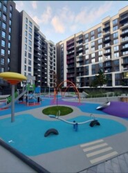 ������ 2 �� �������� � �������� � �� 'Famyli Plaza'. ���� 1