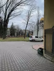 1� ��������, 37�2, � �������� �� ������� � ����� ���� 10