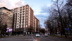 3 кімнатна з ремонтом в центрі фото 9 3 кімнатна з ремонтом в центрі фото 9