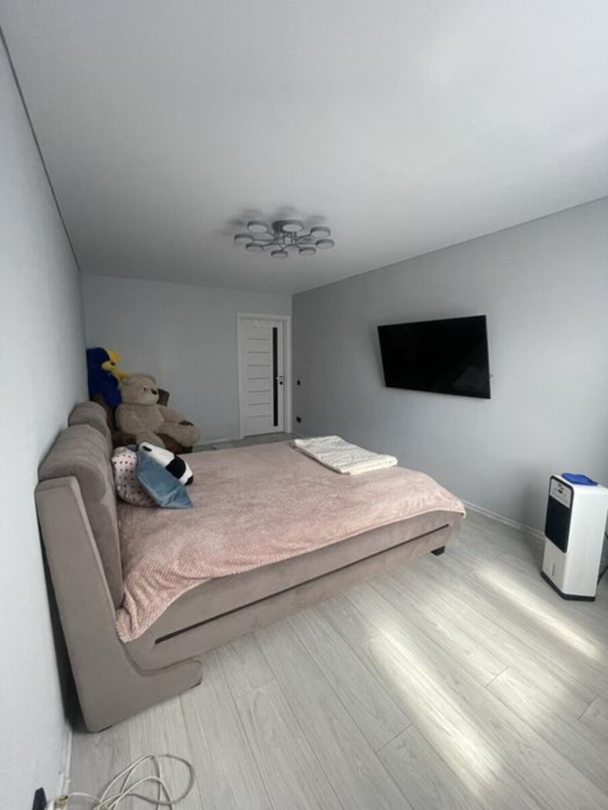 Продам 2-х кімнатну квартиру 75 000 $ фото 1 Продам 2-х кімнатну квартиру 75 000 $ фото 1