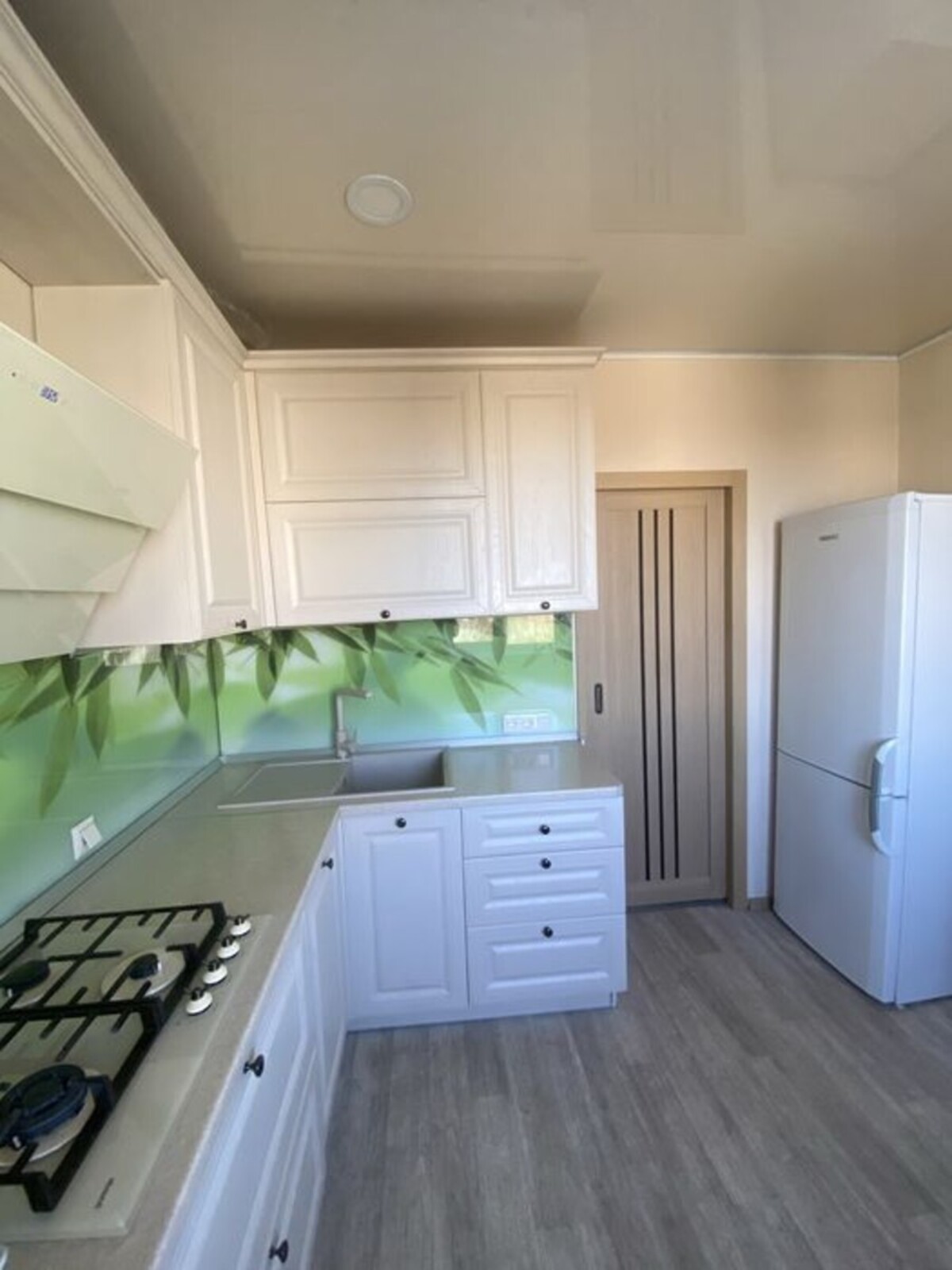 3-� �� �������� ������-������� 83 800 $ ���� 1