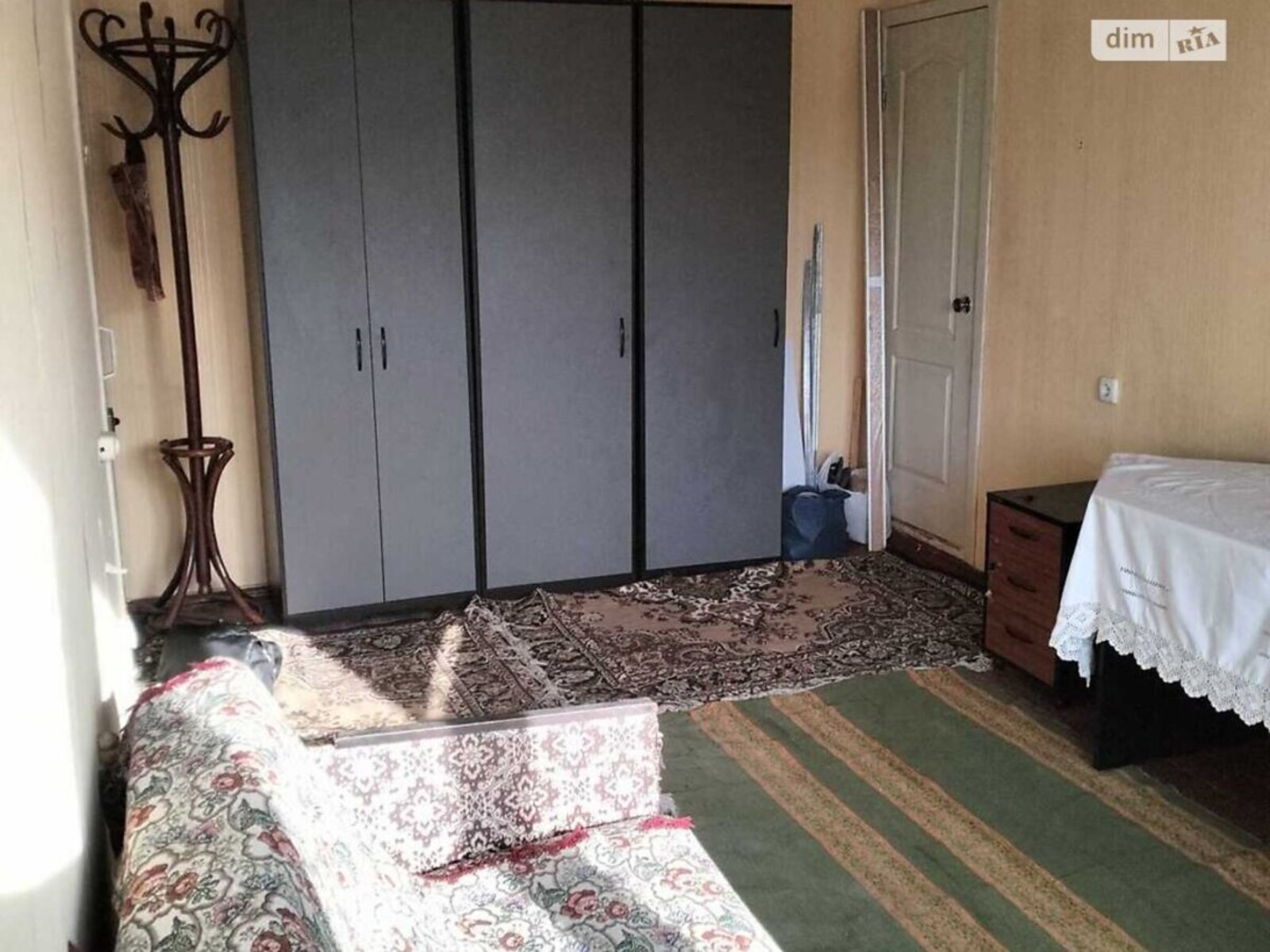 Продаж 2к квартири 32 кв. м на вул. Космонавтів фото 1 Продаж 2к квартири 32 кв. м на вул. Космонавтів фото 1