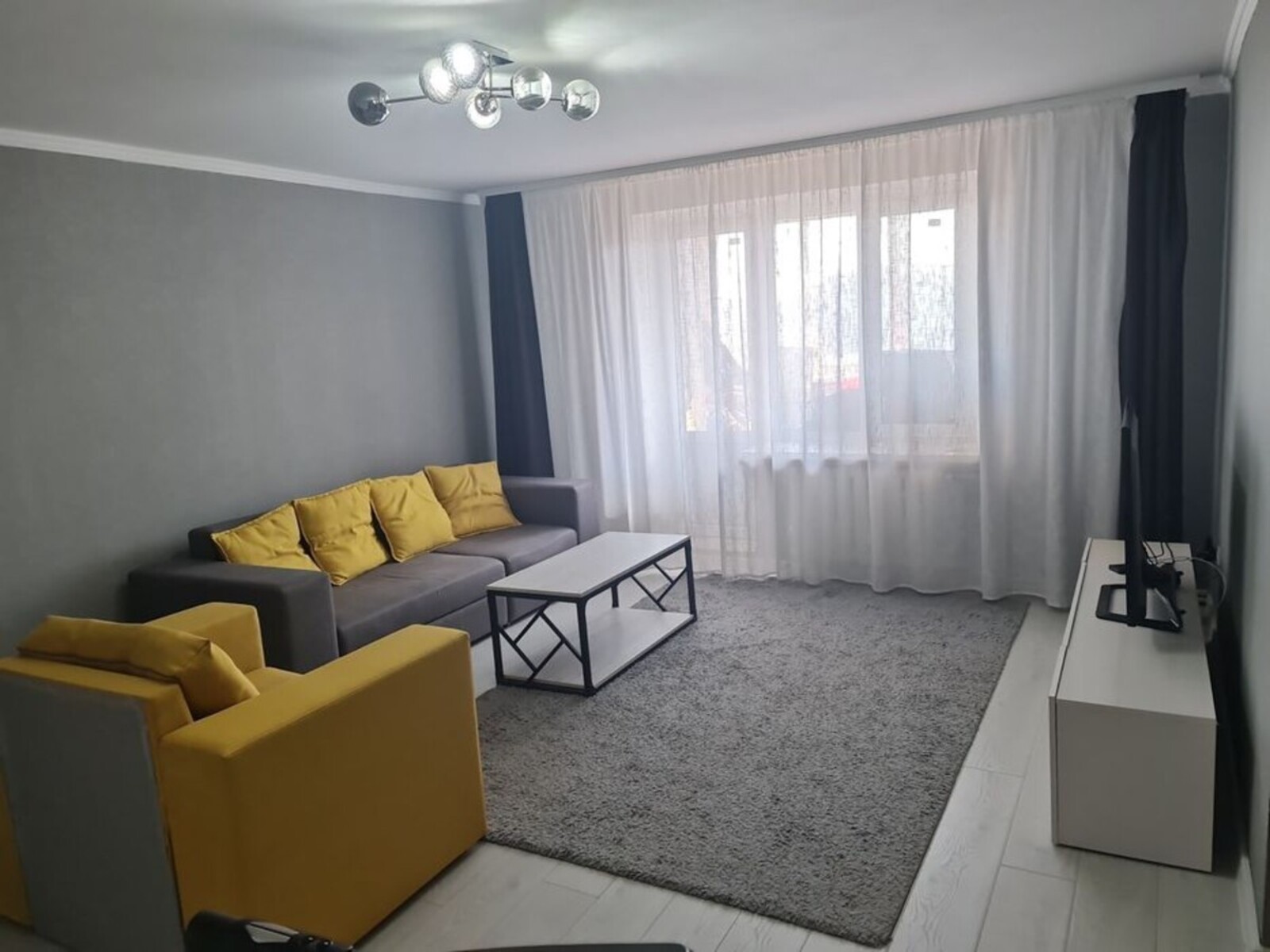 Продам 3 кімнатну квартиру на Богунії, фото 1 Продам 3 кімнатну квартиру на Богунії, фото 1