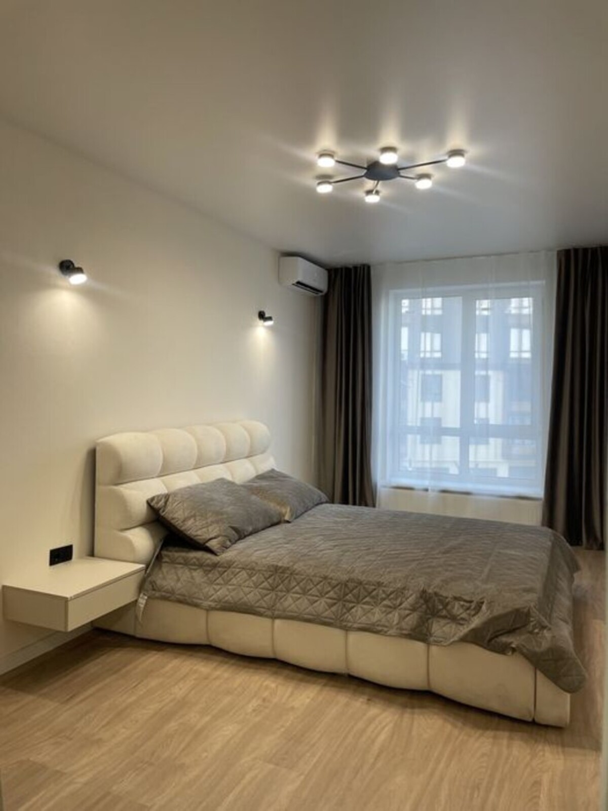 ������ 1-������� �������� �� ����� ѳ� ������������/Grand City 87 600 $ ���� 1