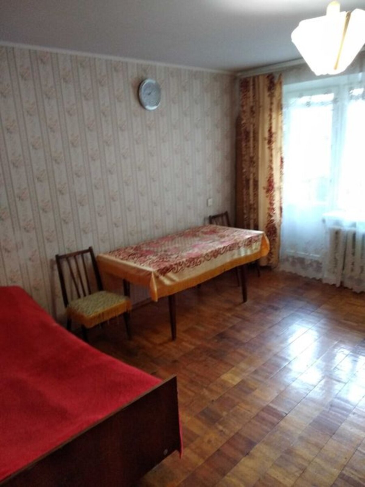 Продам 3-кімнатну квартиру в цегляному будинку Центр фото 1 Продам 3-кімнатну квартиру в цегляному будинку Центр фото 1