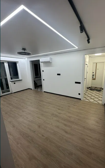 Продаж 3 кімнатної квартири з ремонтом Центр фото 1 Продаж 3 кімнатної квартири з ремонтом Центр фото 1