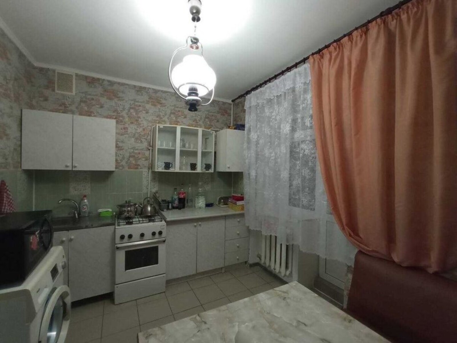 Терміново продам 1 кімнатну квартиру 45м², нового планування 49 500 $ фото 1 Терміново продам 1 кімнатну квартиру 45м², нового планування 49 500 $ фото 1
