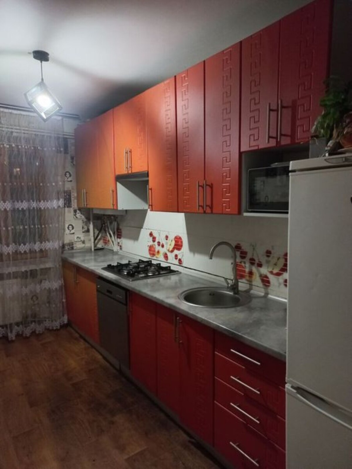 3-� ������� �������� � ���������� 72 000 $ ���� 1