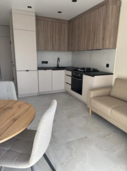  1-       Grand city 82 000 $  6